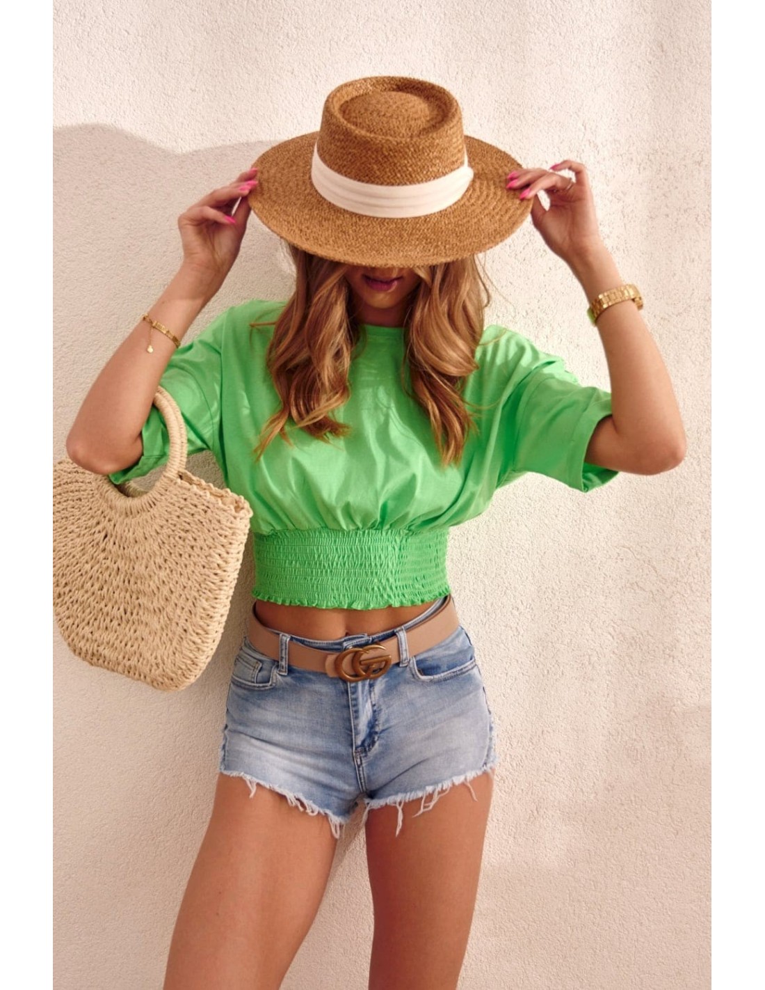 Short T-shirt with a wide cuff, green MP14546 - Online store - Boutique